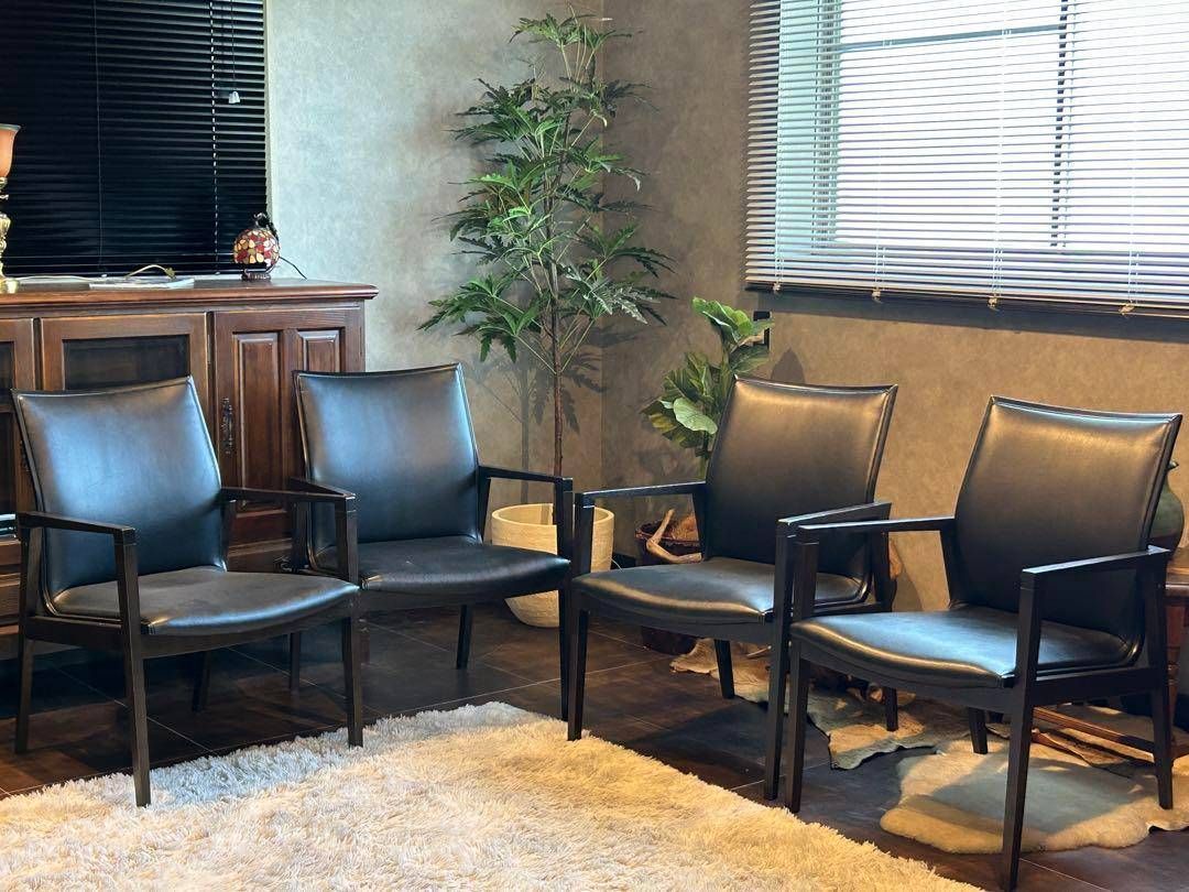 高級家具　 カリモク　アームチェア　ブラックレザー　CS64モデル　NHS 高級家具 カリモク アームチェア ブラックレザー CS64モデル NHS