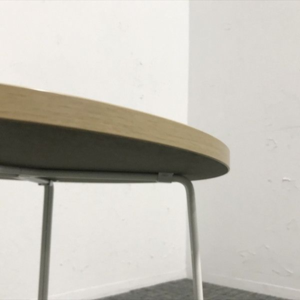 カフェテーブル