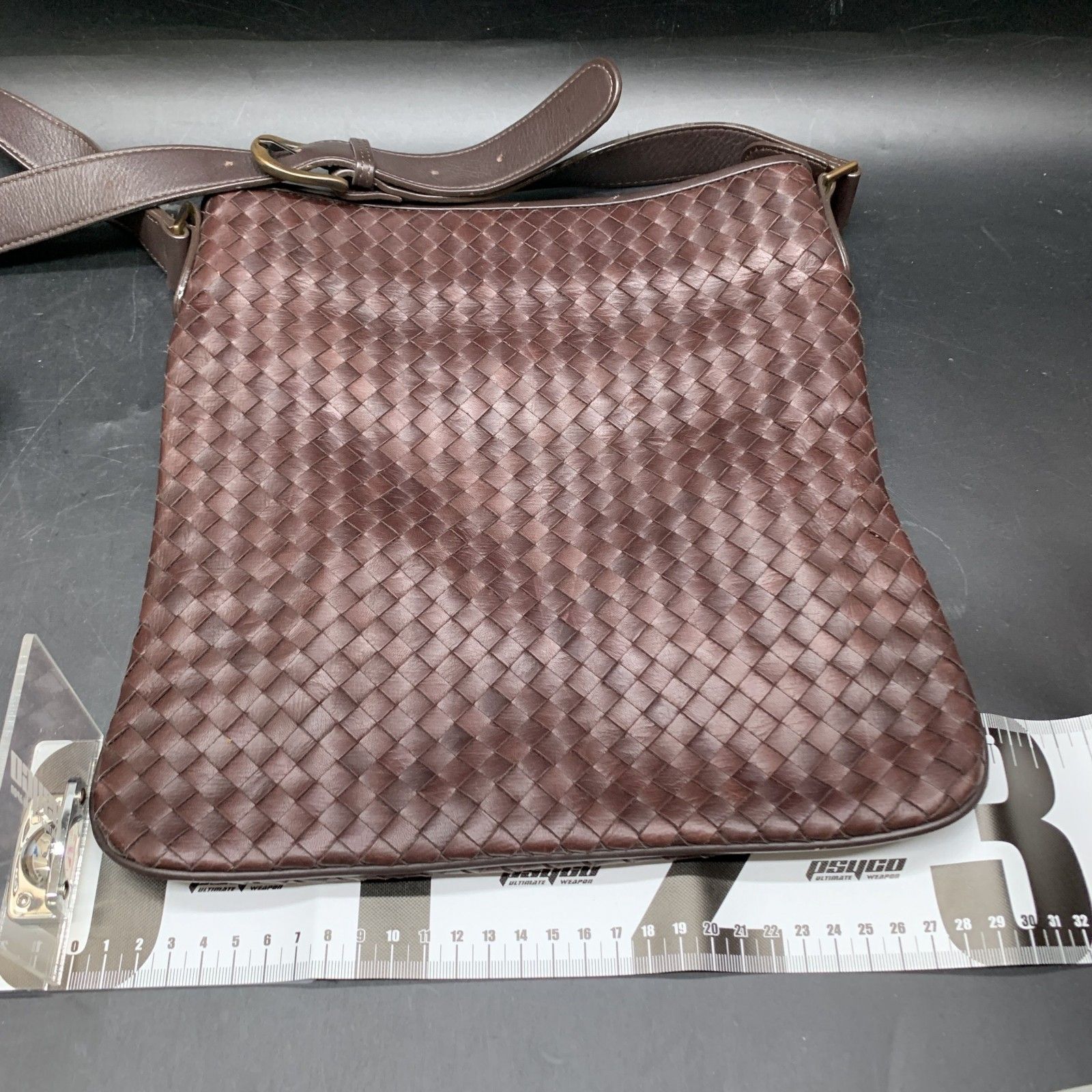 P454　ESTINE エスティーヌ 本革　ダークブラウン　レザー編込み　メッシュショルダーバッグ ブラウン チェック 斜め掛け クロスボディ P454 ESTINE エスティーヌ 本革 ダークブラウン レザー編込み メッシュ