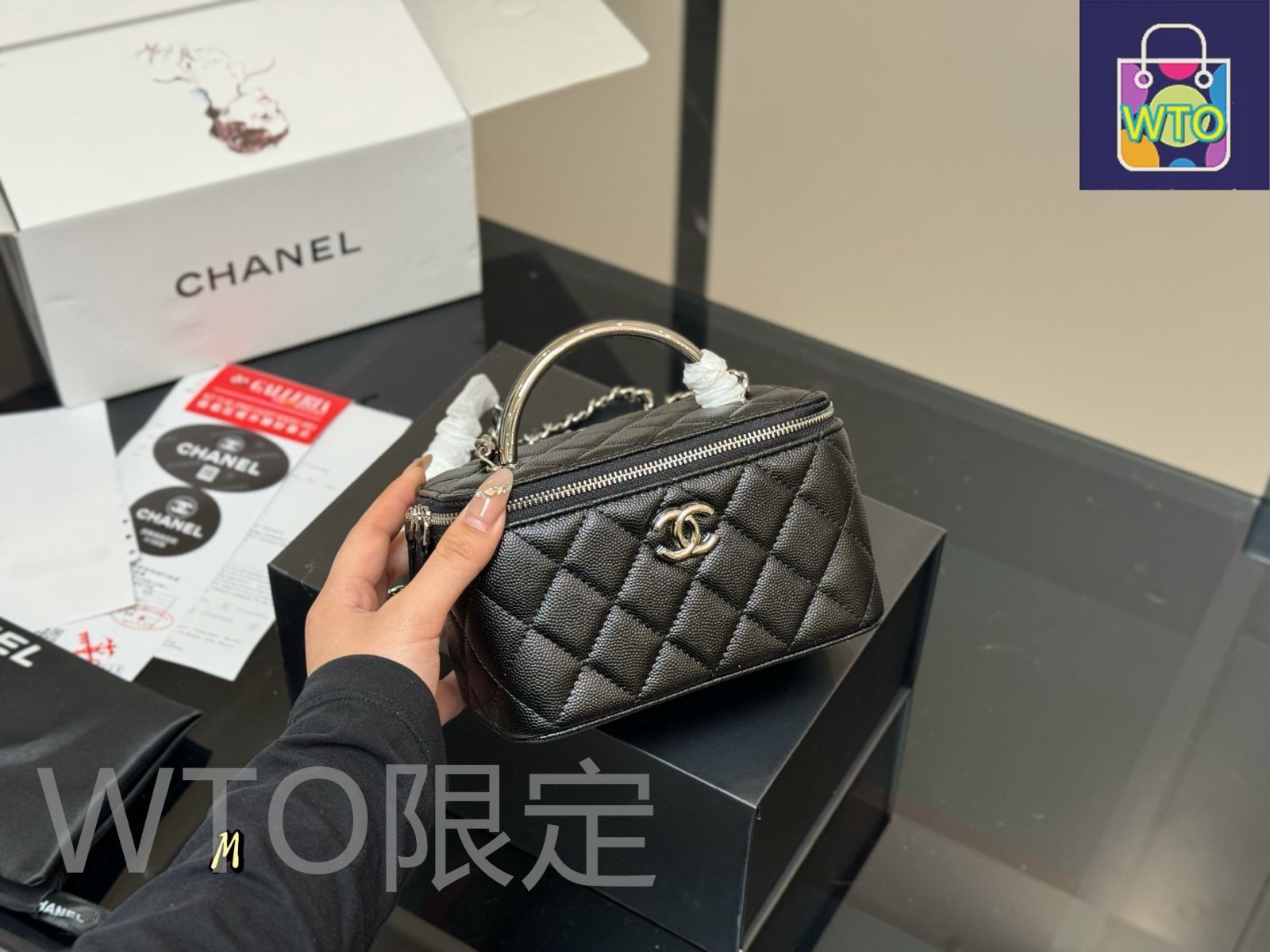 【コンパクトで可愛い♪】CHANEL ヴァニティケース 可愛いミニサイズ♡》CHANEL ヴァニティケース