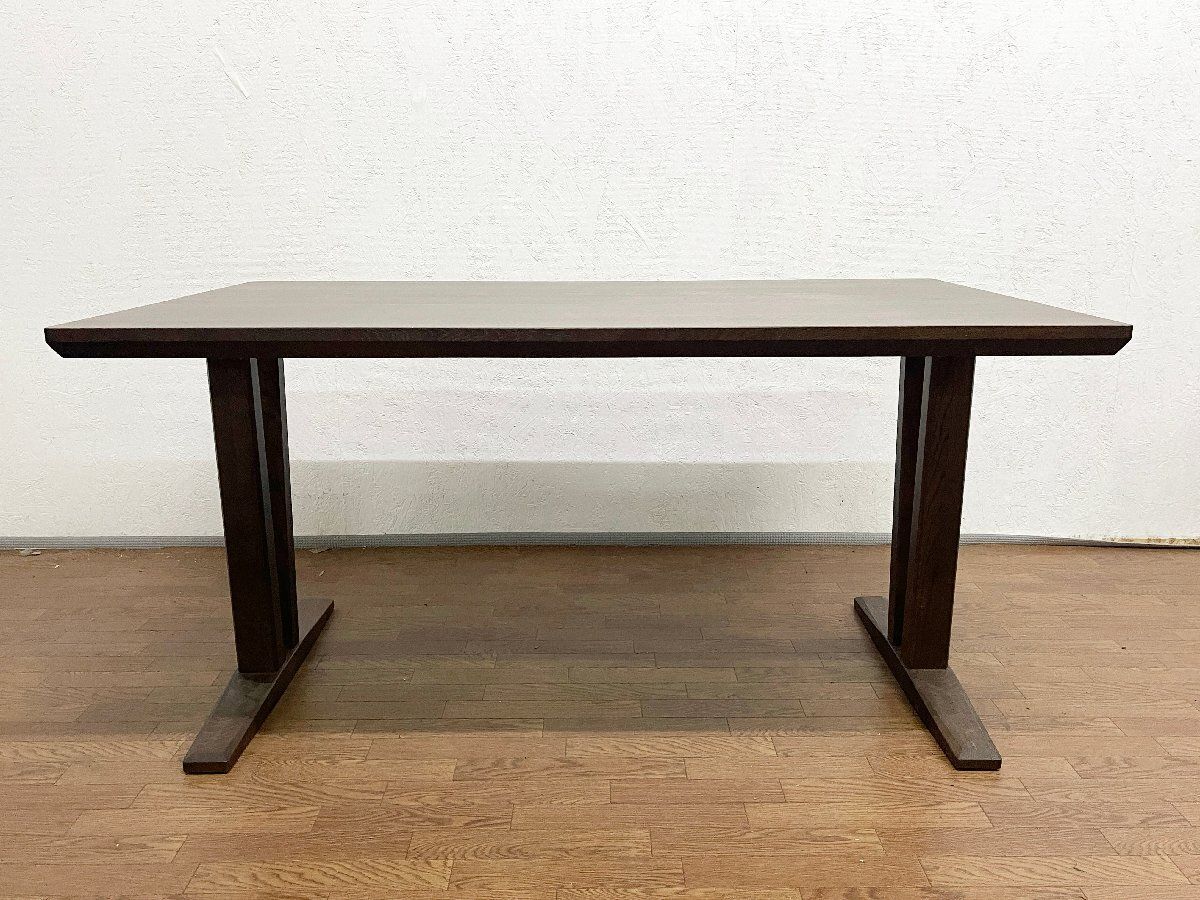 カリモク Karimoku ダイニングテーブル DT8401 K008 食卓机 和モダン 机 天然木 幅135cm 4人掛け 定価19万円 貝1268