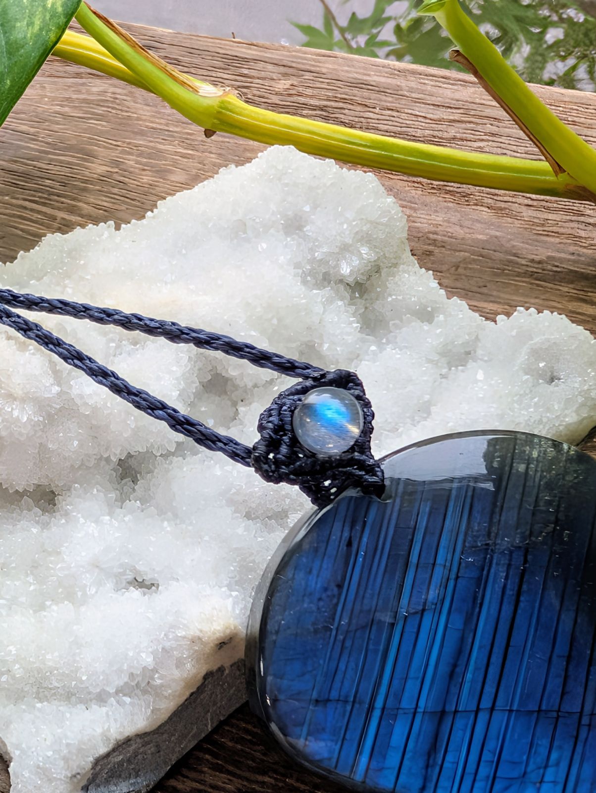 注文 ☆大きめ☆ラブラドライト(ストライプブルー)☆マクラメ編み