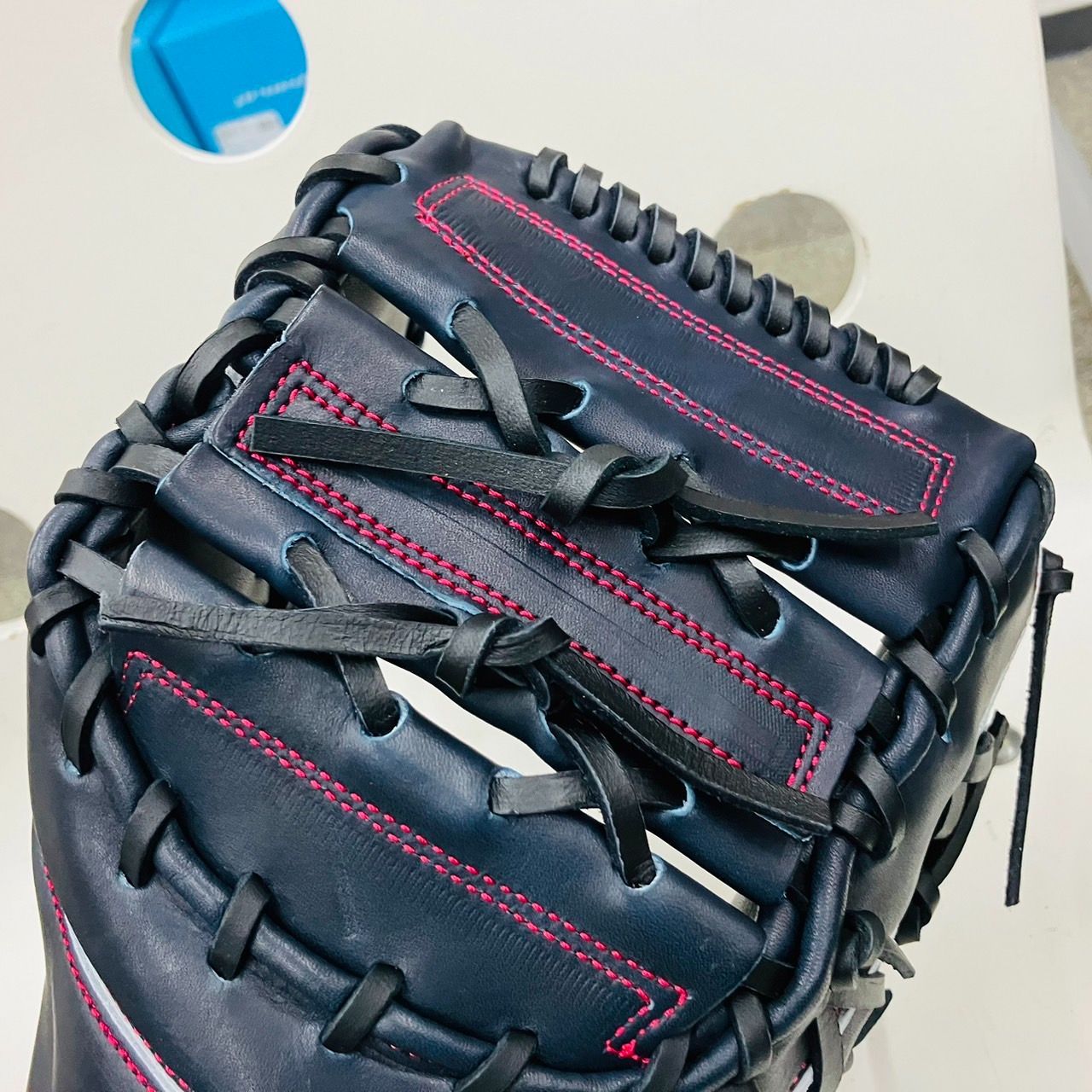 ハタケヤマ　W-F71B　硬式用　一塁手用　ファーストミット　高校野球対応 ハタケヤマ 【コンパクトでタイトなモデル！】ハタケヤマ