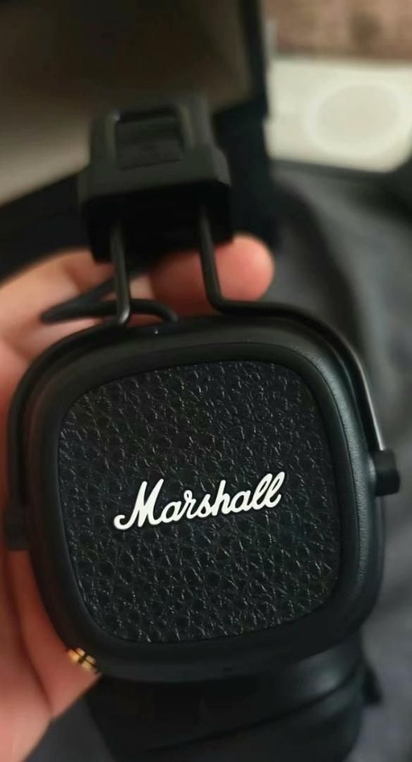 Marshall ワイヤレスオンイヤーヘッドホン Major V ブラック Bluetooth/連続再生100時間/Qi充電対応/通話対応