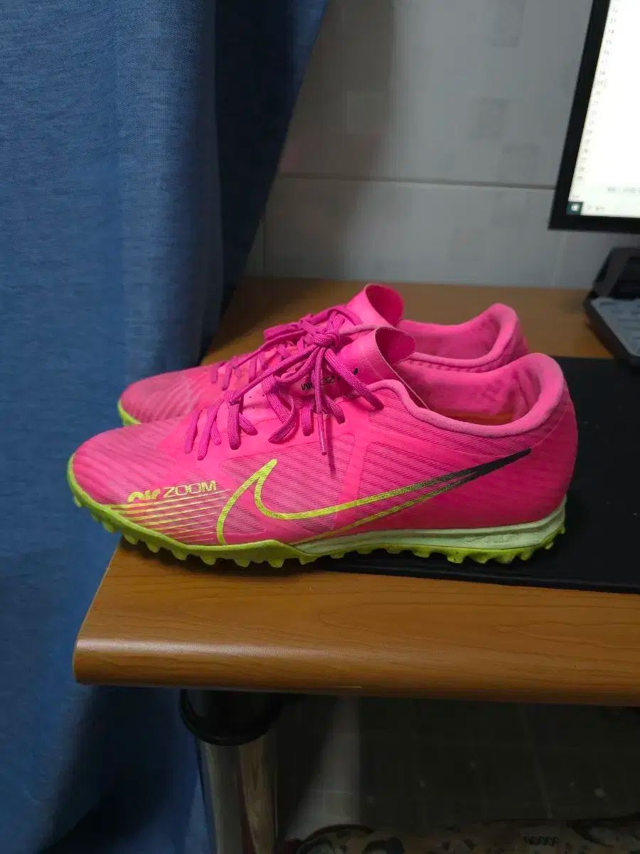 NIKE ナイキ ズーム ピンク サッカーシューズ