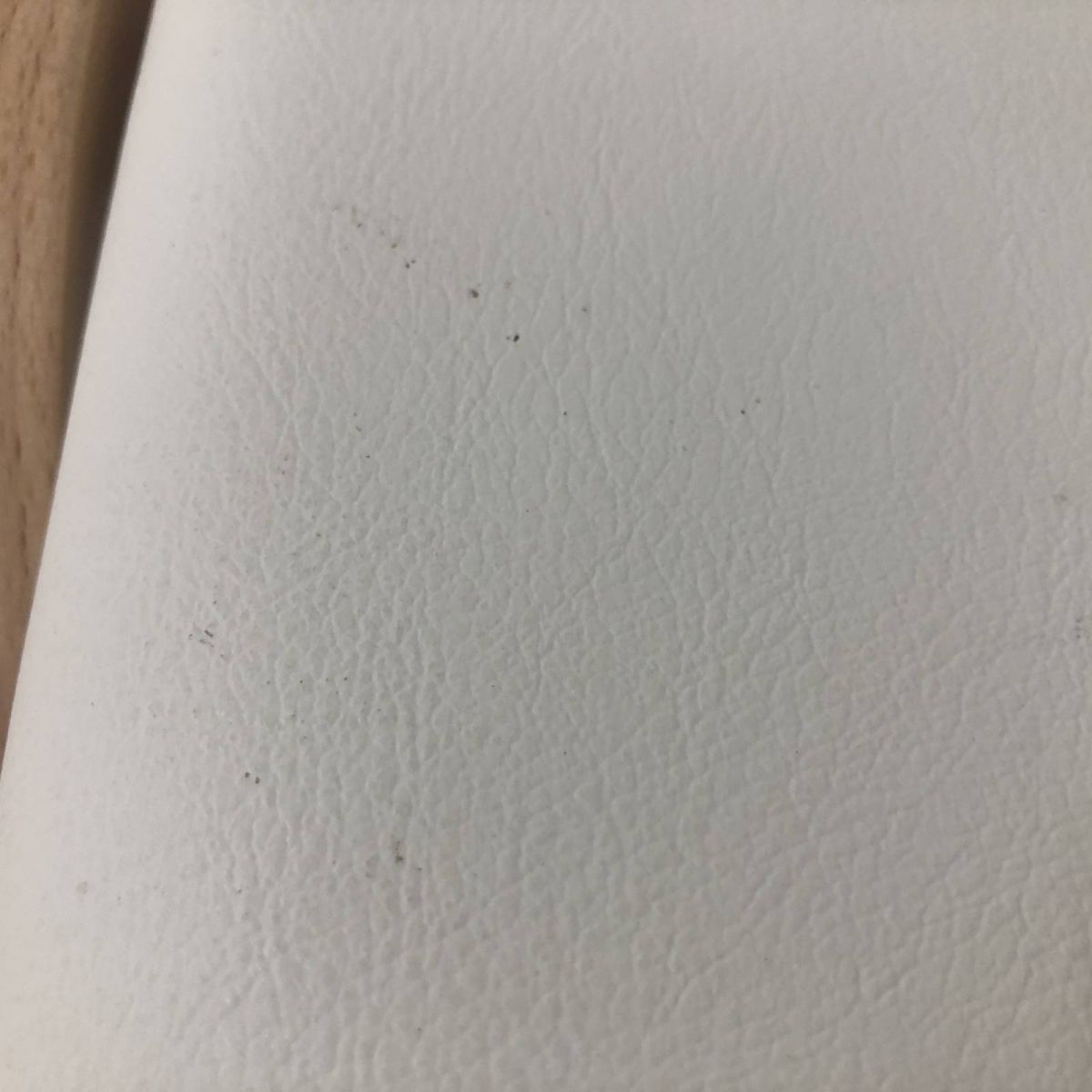 ベージュ色