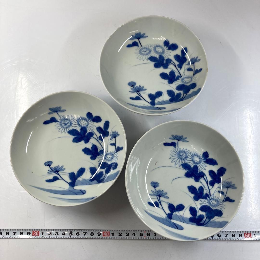 ・江戸後期　鍋島焼　櫛目高台中皿3枚　直径15.8㎝　東Y5-0831④タトサ 江戸後期 鍋島焼 櫛目高台中皿3枚 直径15.8㎝ 東Y5-0831④タトサ