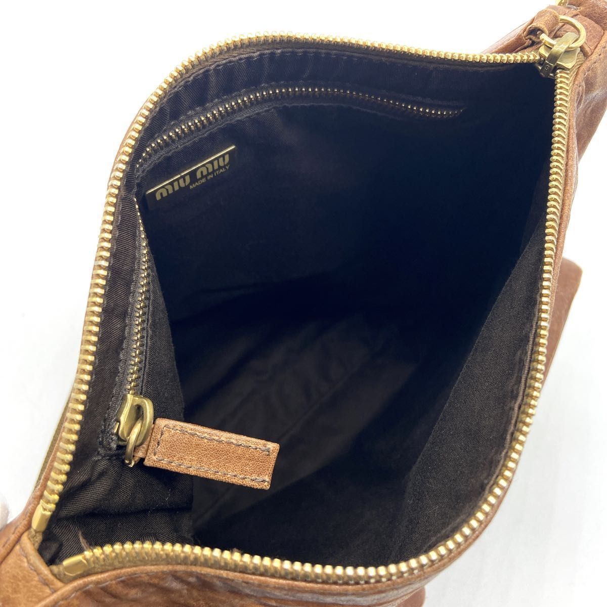 miumiu 90s ハンドバック 90s miumiu archive leather bag turn lock