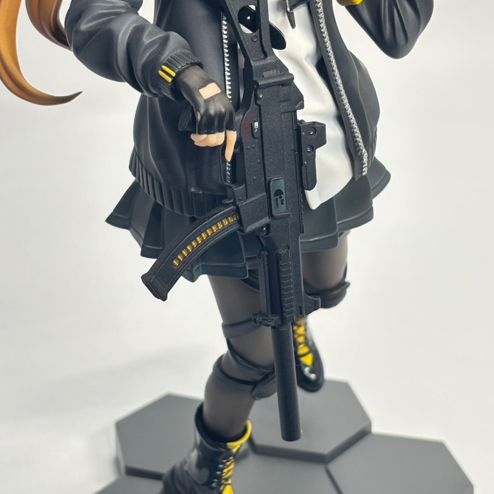 ドールズフロントライン UMP9 1/7 ファニーナイツ フィギュア :: スケールフィギュア :: ドールズフロントライン