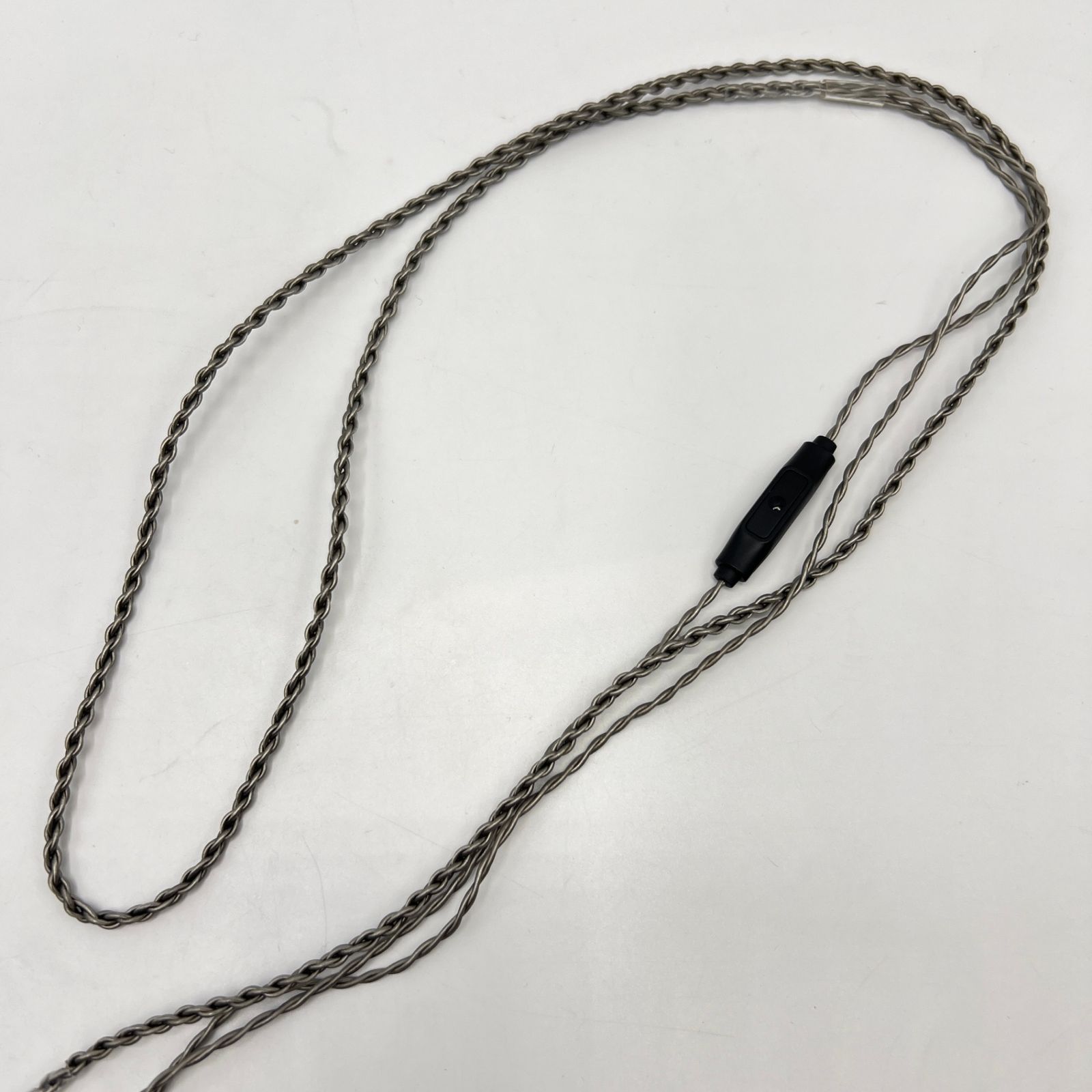 有線イヤホン カナル型