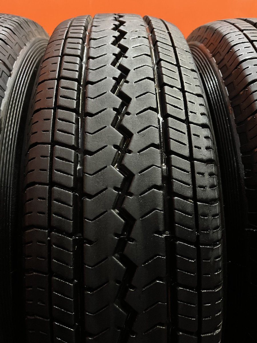 195/80R15 107/105LT中古タイヤ4本セットバリ目 195/80R15 107/105LT中古タイヤ4本セットバリ目 195/80R15 107/105LT中古
