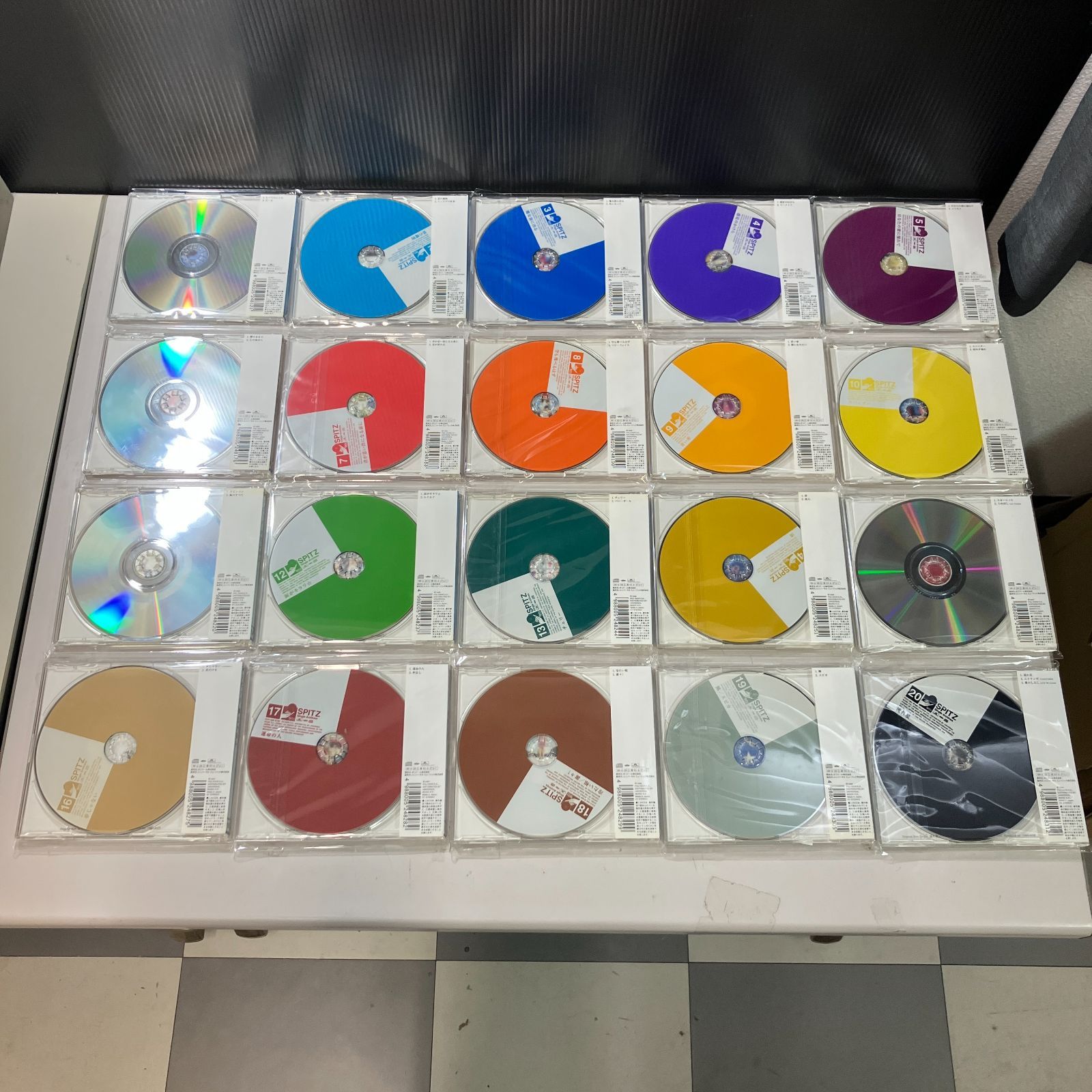 むつ21-091803 スピッツ Single Archives コンプ