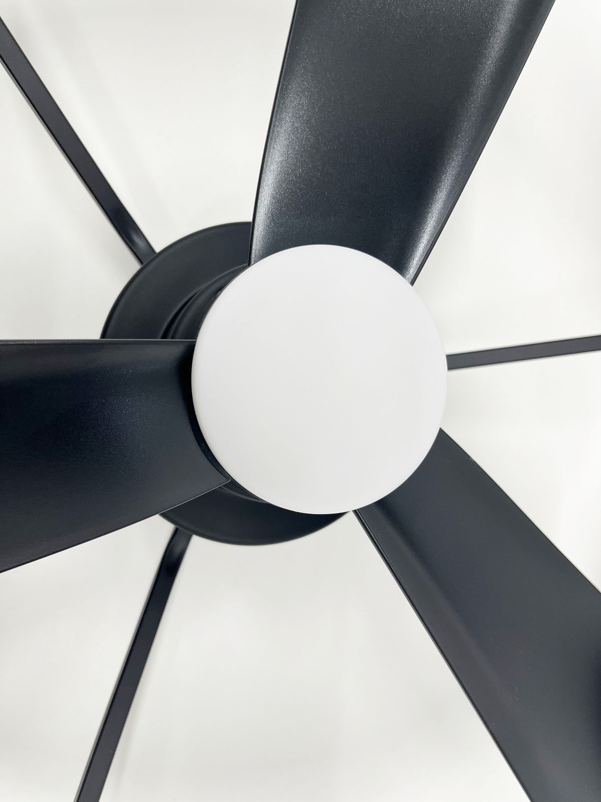 訳あり artika Austin LED シーリングファン FAN-AUR-C4BL 2025年製