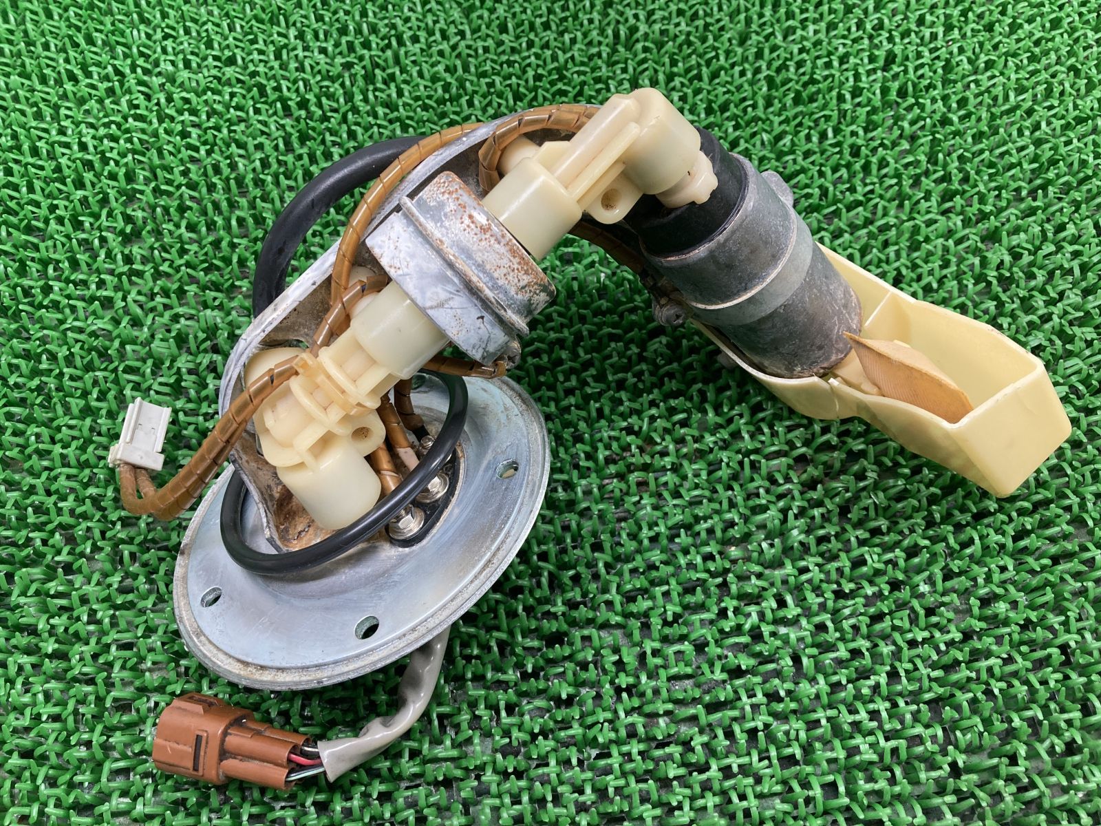 ブルバードC50 フューエルポンプ 15100-41F30 スズキ 純正 中古 VL800B