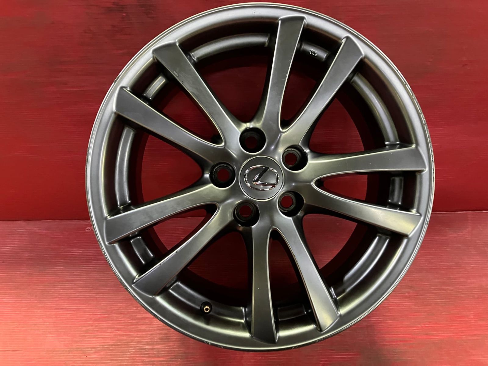 中古ホイール[18x8.0+45 8.5+50 114.3/5H レクサス IS純正] 4本
