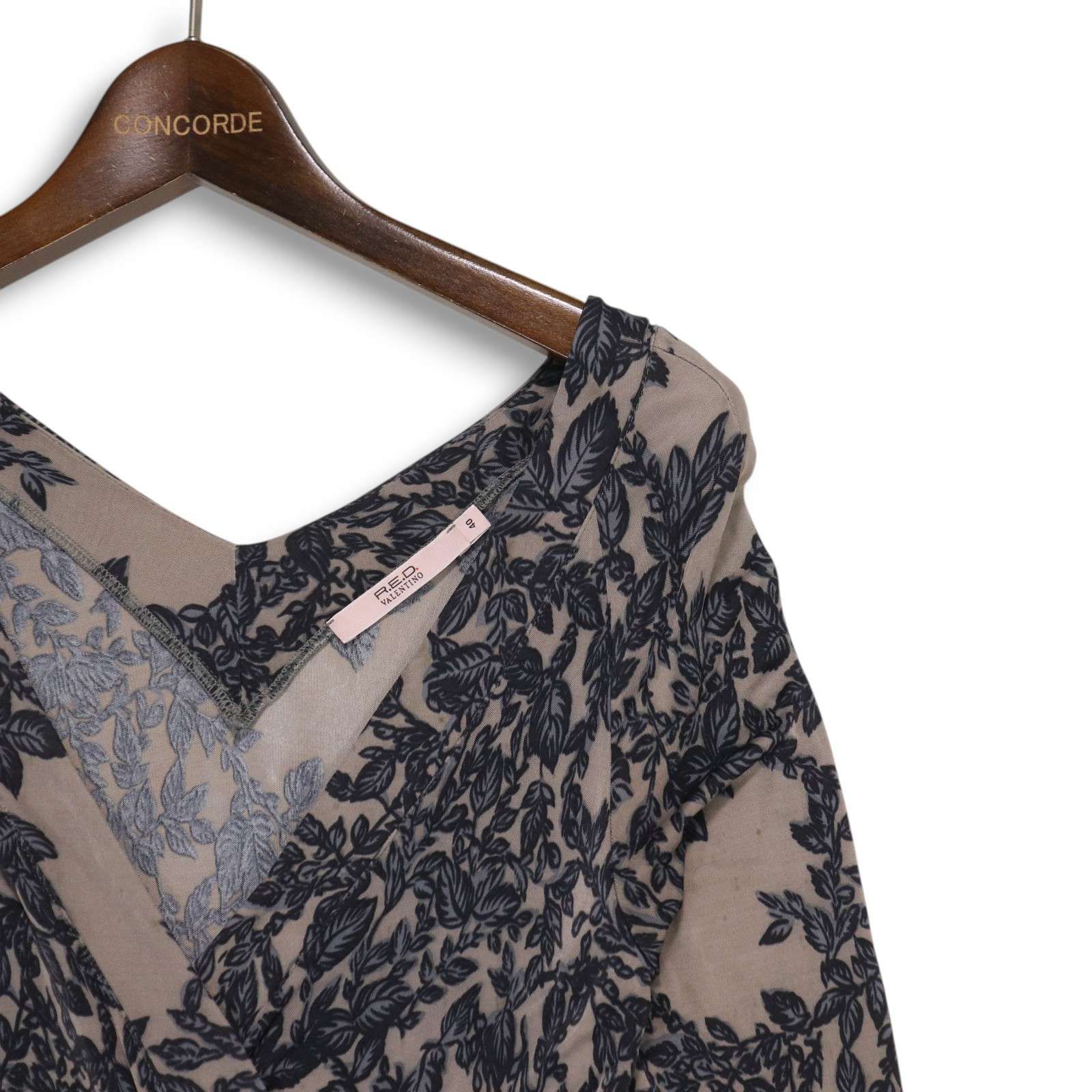イタリア製☆ R.E.D. VALENTINO レッドヴァレンティノ リーフ柄
