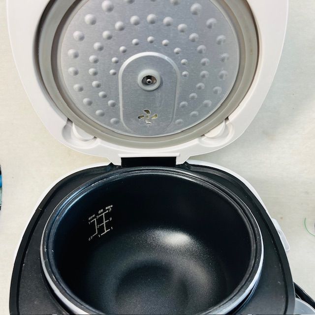 動作確認済】【中古】本体のみ KOM 3合炊き マイコン式 炊飯器