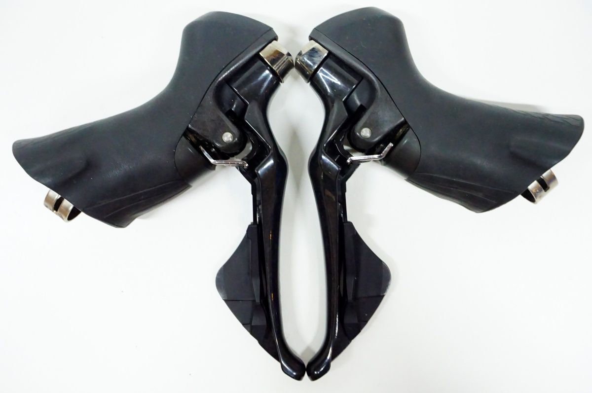 デュアルコントロールレバー