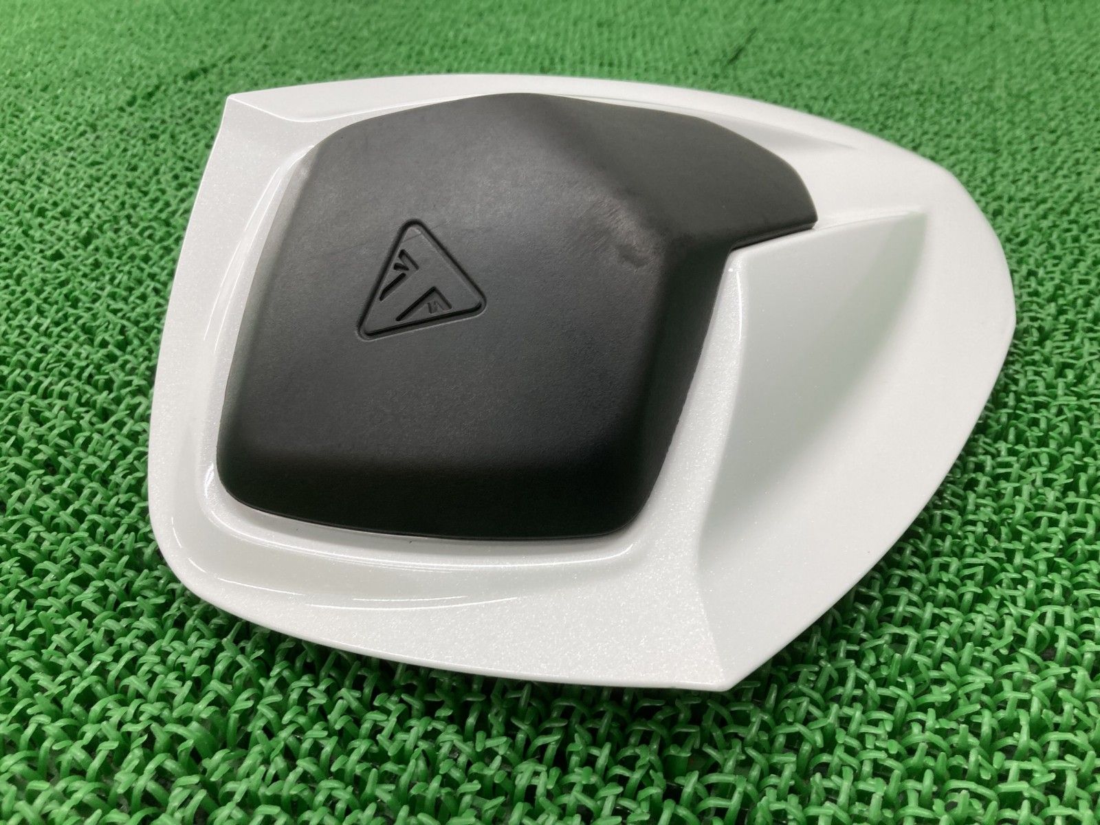 ストリートトリプルRS シングルシートカウル トライアンフ ストリートトリプルRS 純正シングルシートカウル TRIUMPH