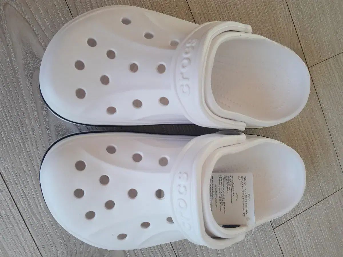 新品 crocs(クロックス) バヤバンド 265 270