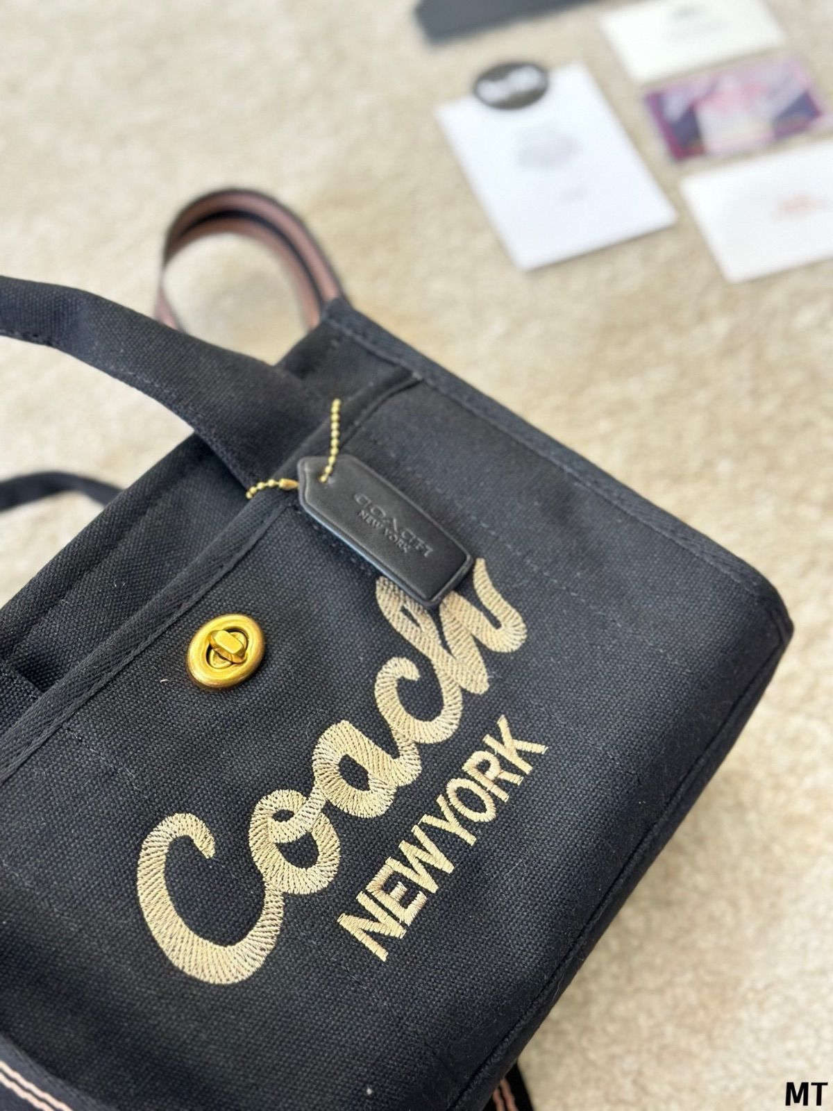 【新品未使用】COACH トートバッグ 34 カーゴ タグ付き