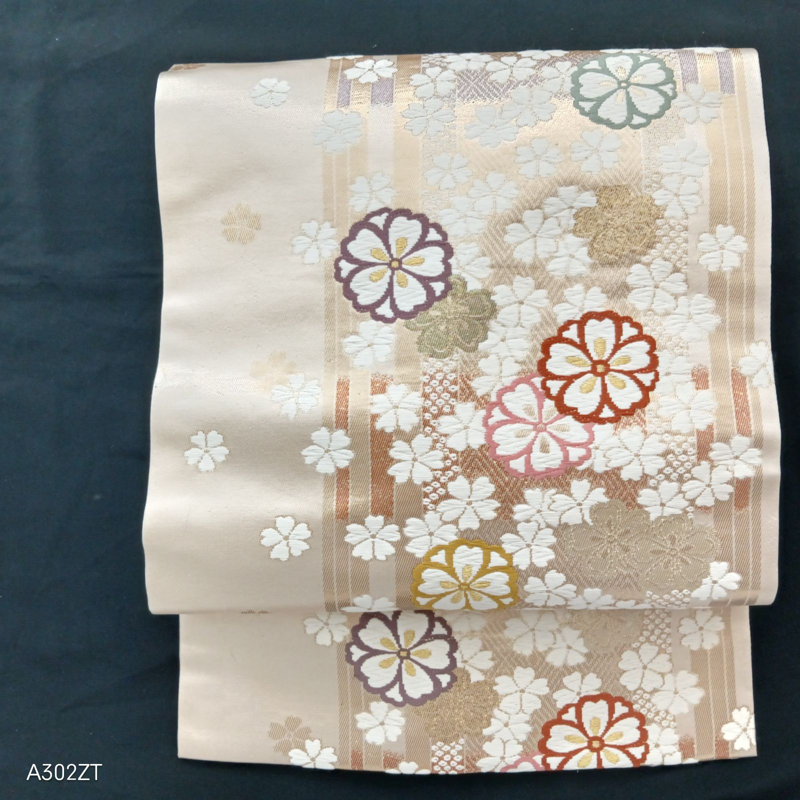 正絹 九寸名古屋帯 刺繍 K-492 - メルカリ
