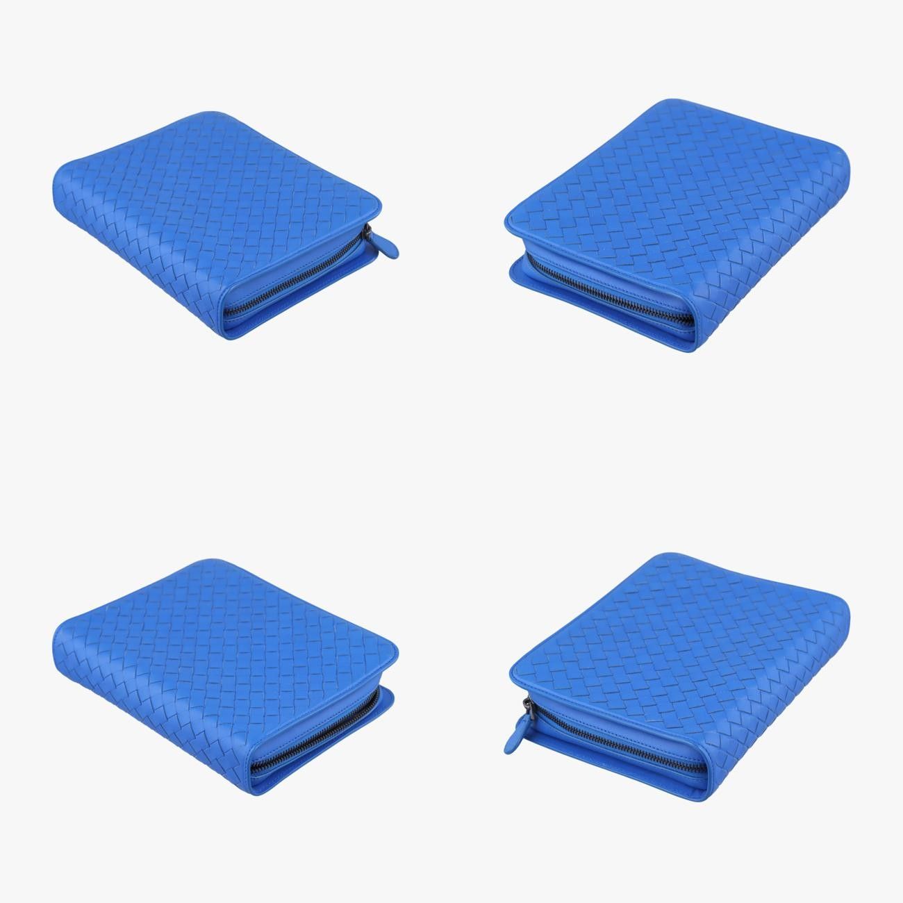 ボッテガヴェネタBottega VenetaイントレチャートブルーラムスキンB04971793R