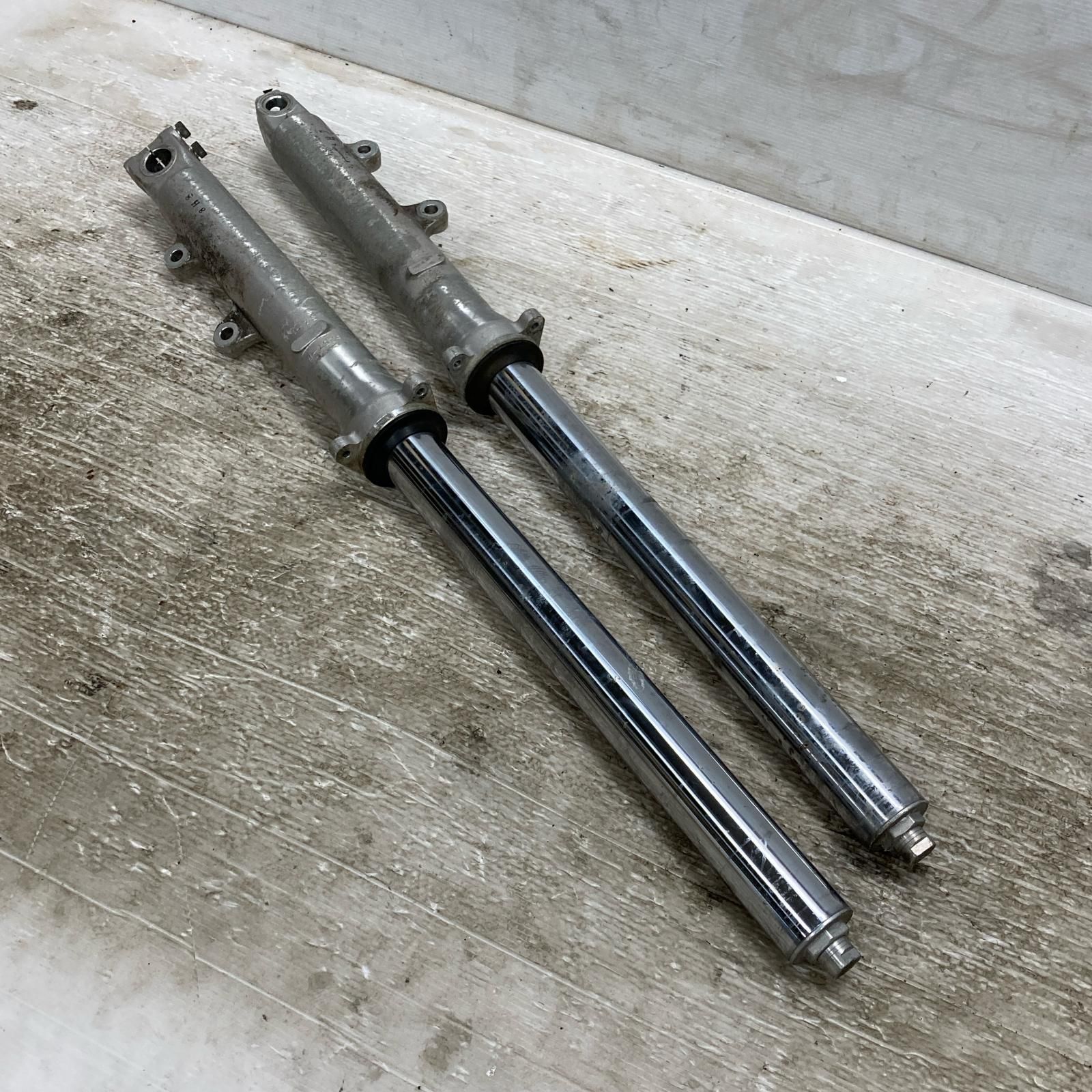 GK73A フロントフォーク