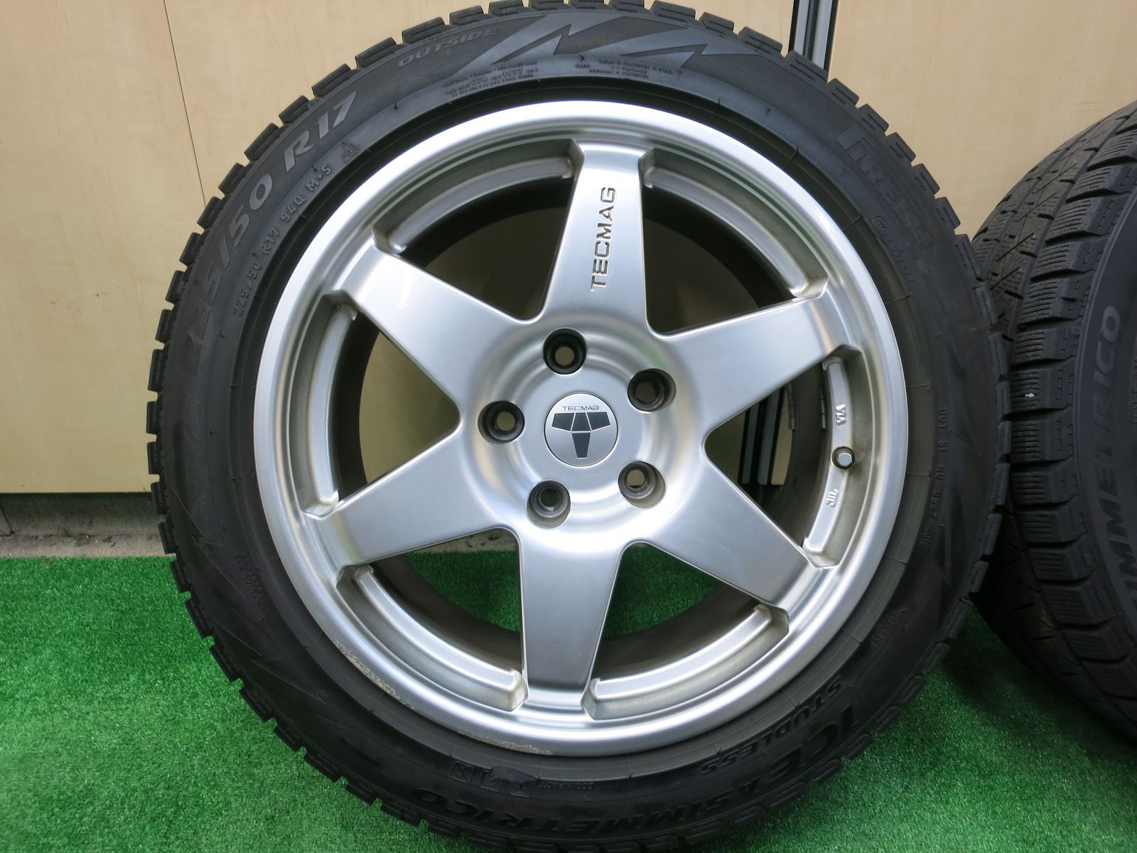 送料無料]キレイ☆BMW 等 TECMAG 225/50R17 スタッドレス テクマグ ピレリ アイスアシンメトリコ 17インチ PCD120/5H☆2120308ヒス  - メルカリ