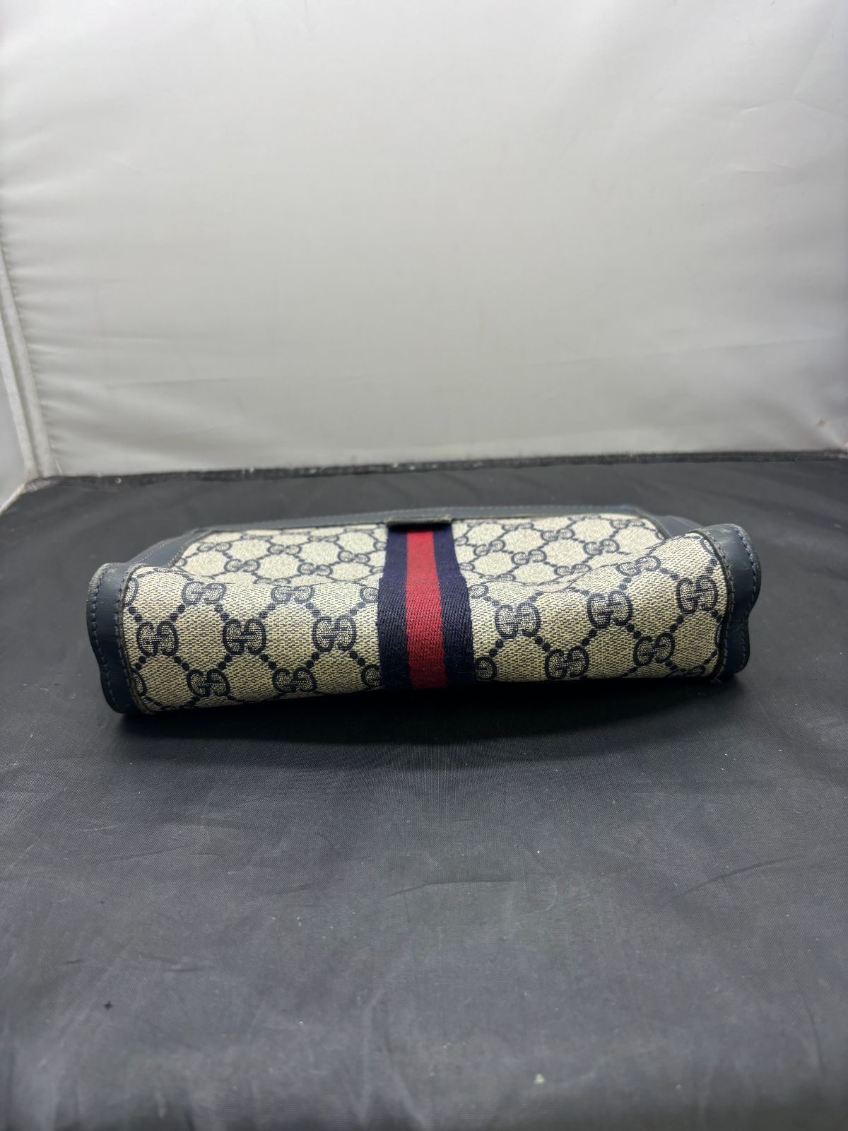 クラッチバッグ