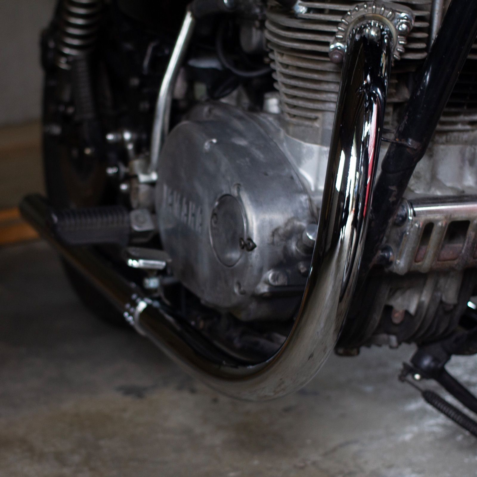 XS650用 オールドスタイル手曲げマフラー Type1 クローム MOTOR ROCK