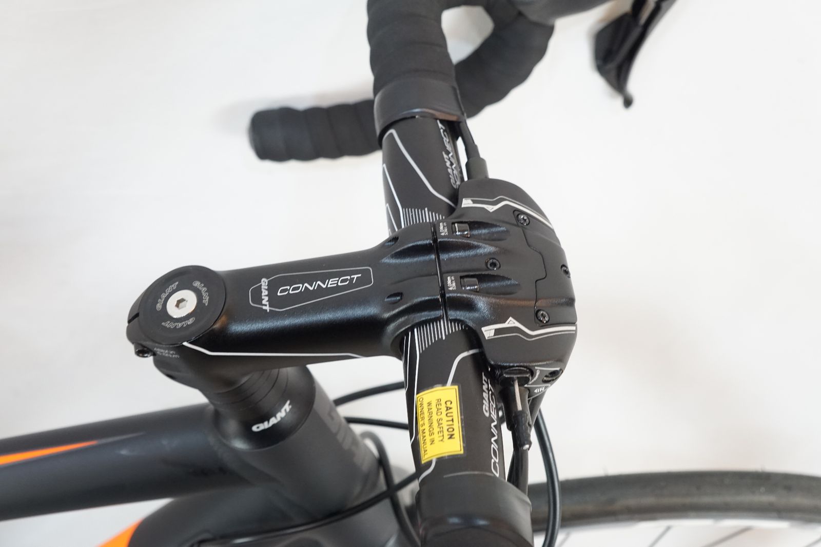 GIANT ジャイアント CONTEND SL1 DISC 2017年モデル ロードバイク バイチャリ浦和ベース BRIGHTFACE_UK