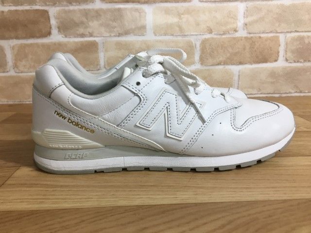 中古】 new balance ﾆｭｰﾊﾞﾗﾝｽ ﾚｻﾞｰｽﾆｰｶｰ CM996LTW ﾛｰｶｯﾄ ﾎﾜｲﾄ系 25.5