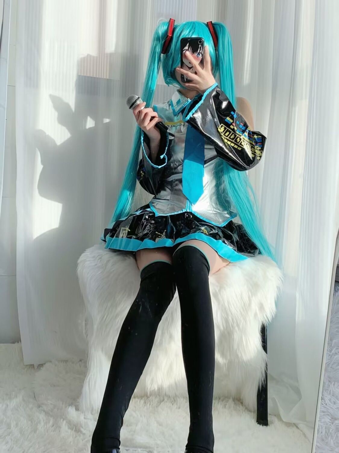 ウィッグ付き》エナメル製 初音ミク コスプレ - コスチューム・コスプレ