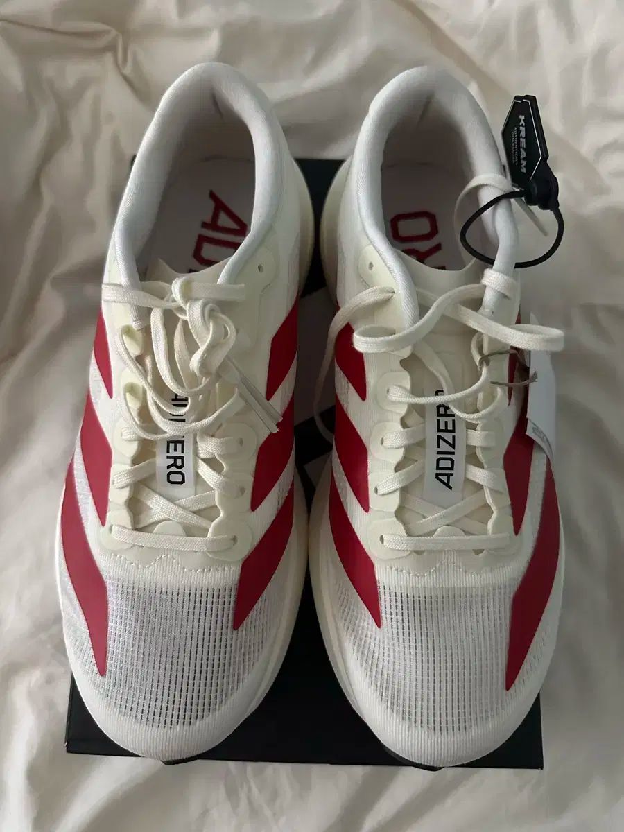 adidas アディダス アディゼロ ホワイト|レッド スニーカー