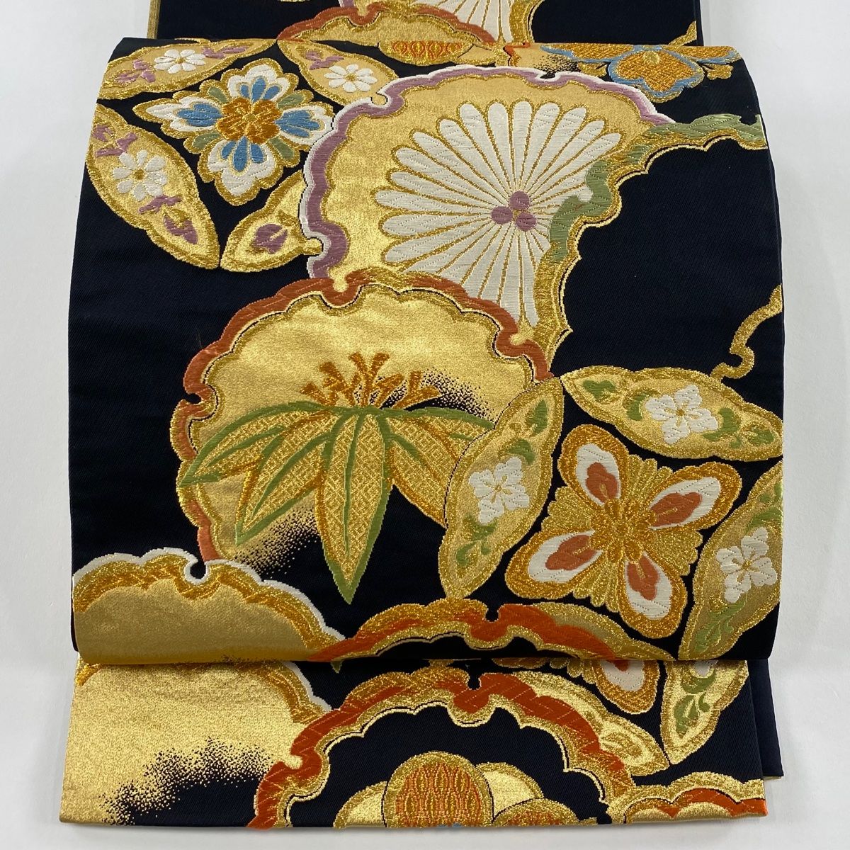 袋帯 秀品 雪輪 七宝 唐織 金糸 黒 六通 正絹