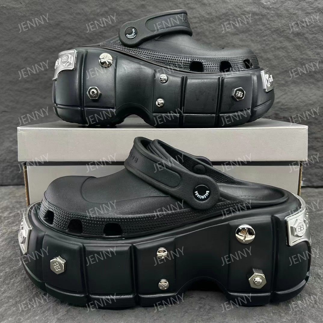 BALENCIAGA x Crocs HardCrocs Sandal カジュアルサンダル 687398 W1S8N 1081