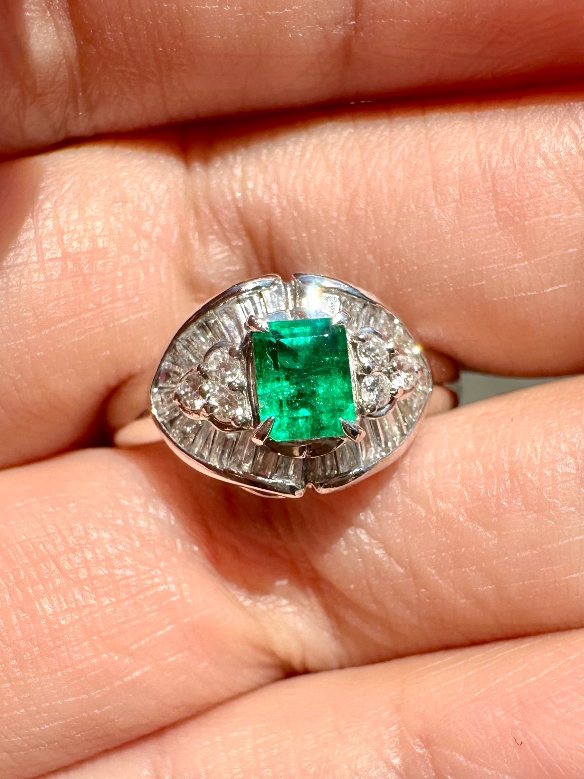 Pt900 エメラルドリング 0.38ct - メルカリ