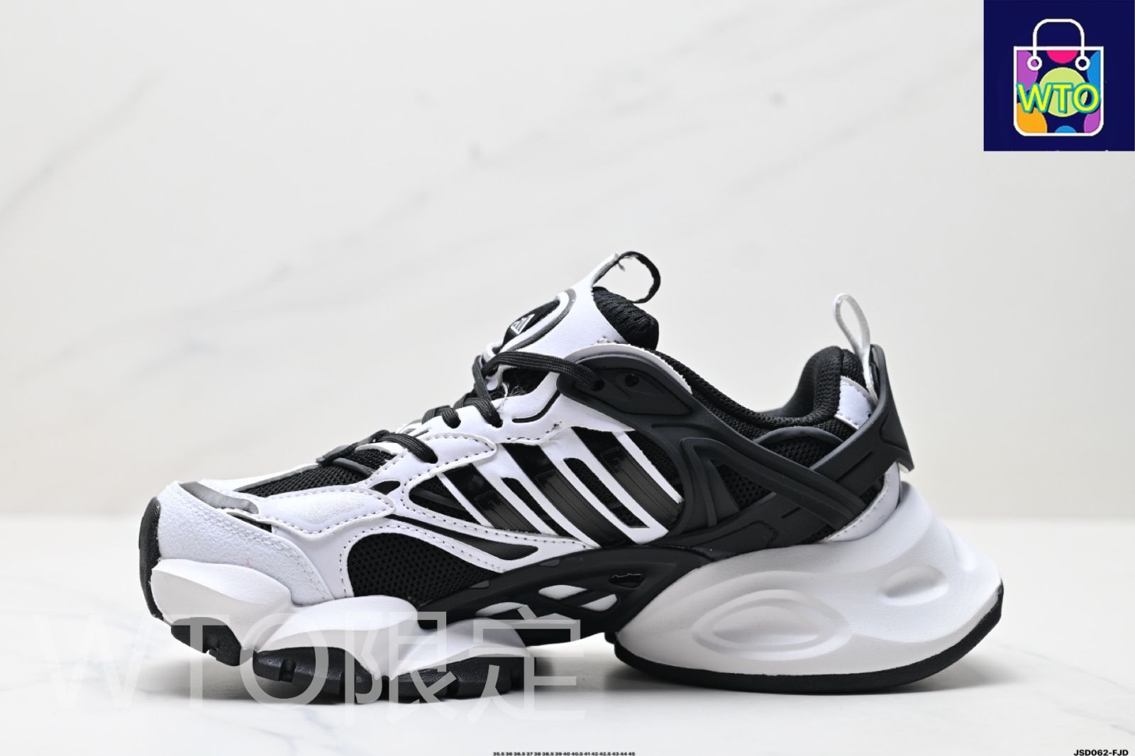 アディダス（Adidas）XLG RUNNER DELUXE シリーズ ロートップ