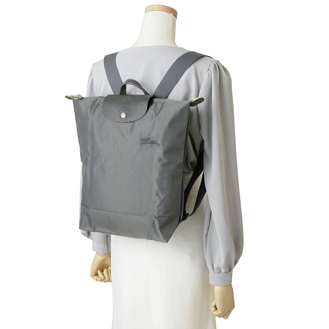 ロンシャン リュック 10284919P66 LE PLIAGE GREEN Le Pliage Green M Backpack Graphite - Canvas | Longchamp US