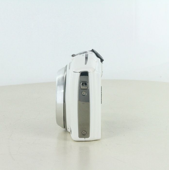 中古】(フジフイルム) FUJIFILM FinePix F800EXR ホワイト