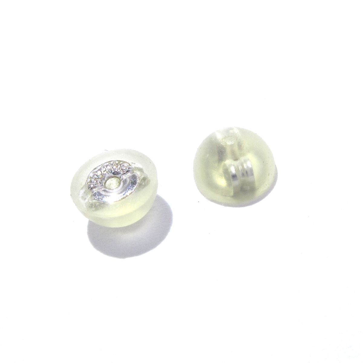 ピアス