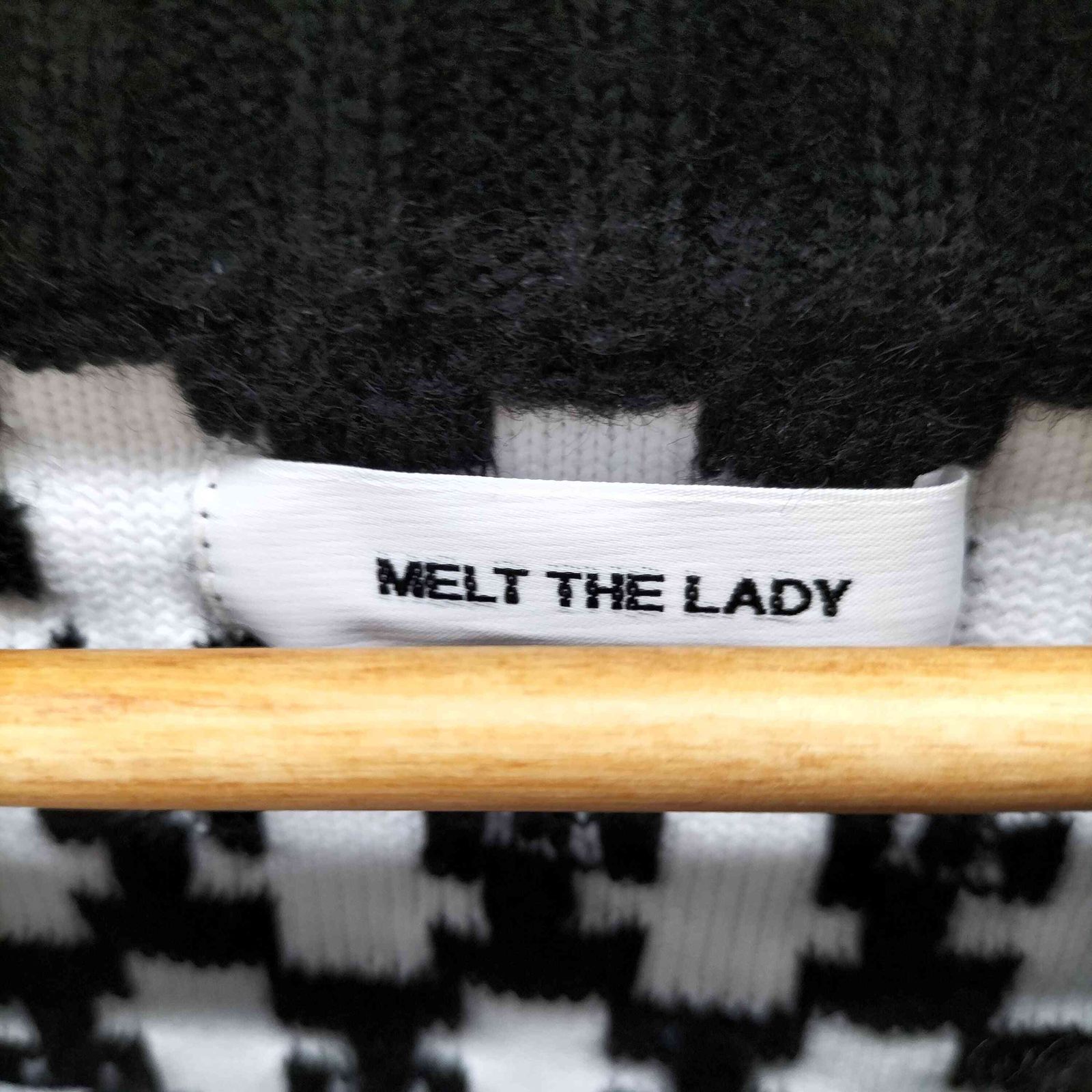 メルトザレディ Melt the lady 総柄 クルーネックニット