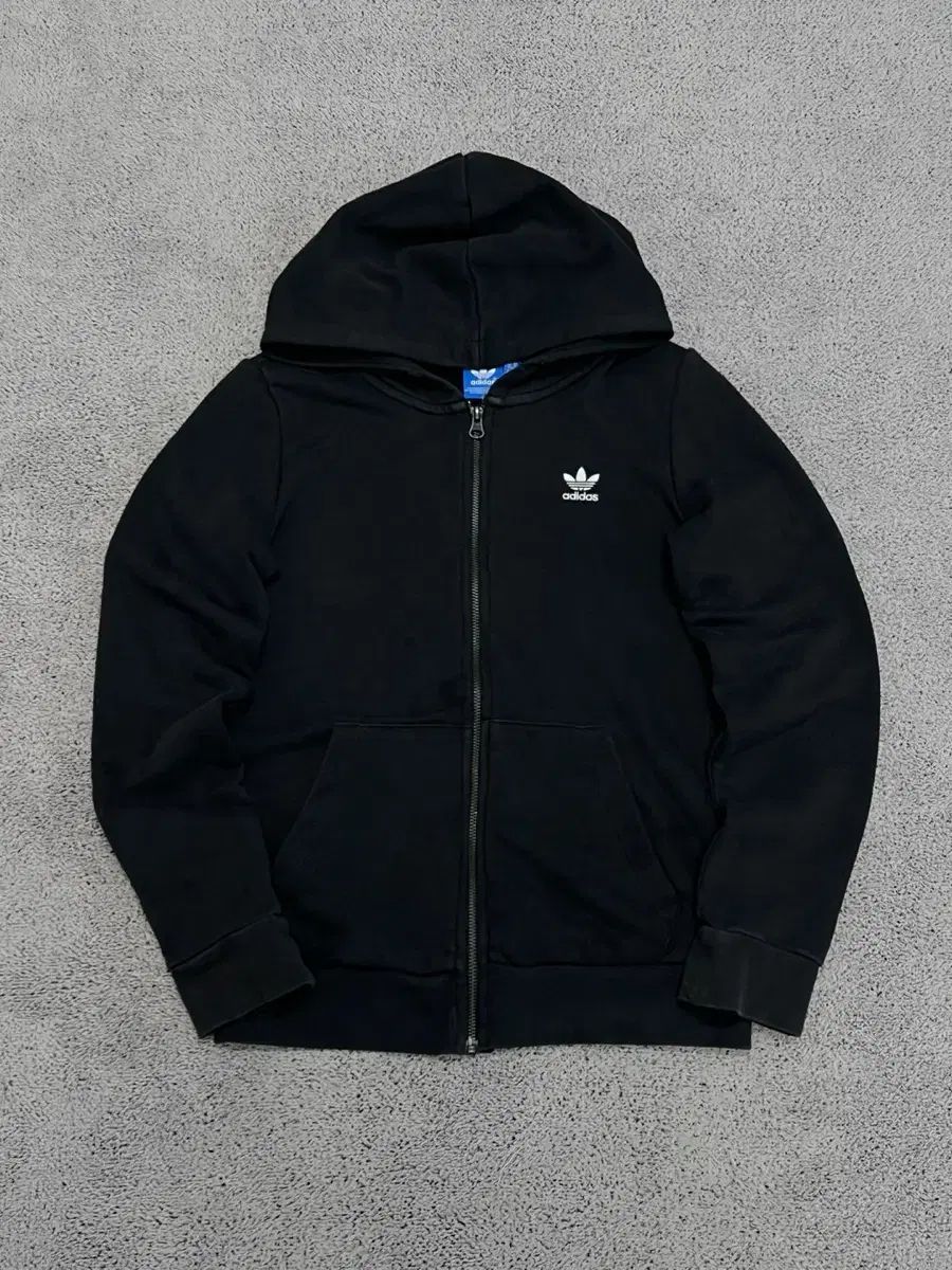 adidas アディダス ウーマンズ 後ろロゴ ジップアップパーカー フード付き