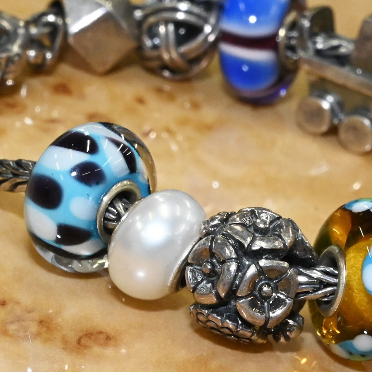 極希少 トロールビーズ Trollbeads 入手困難 30周年記念限定 