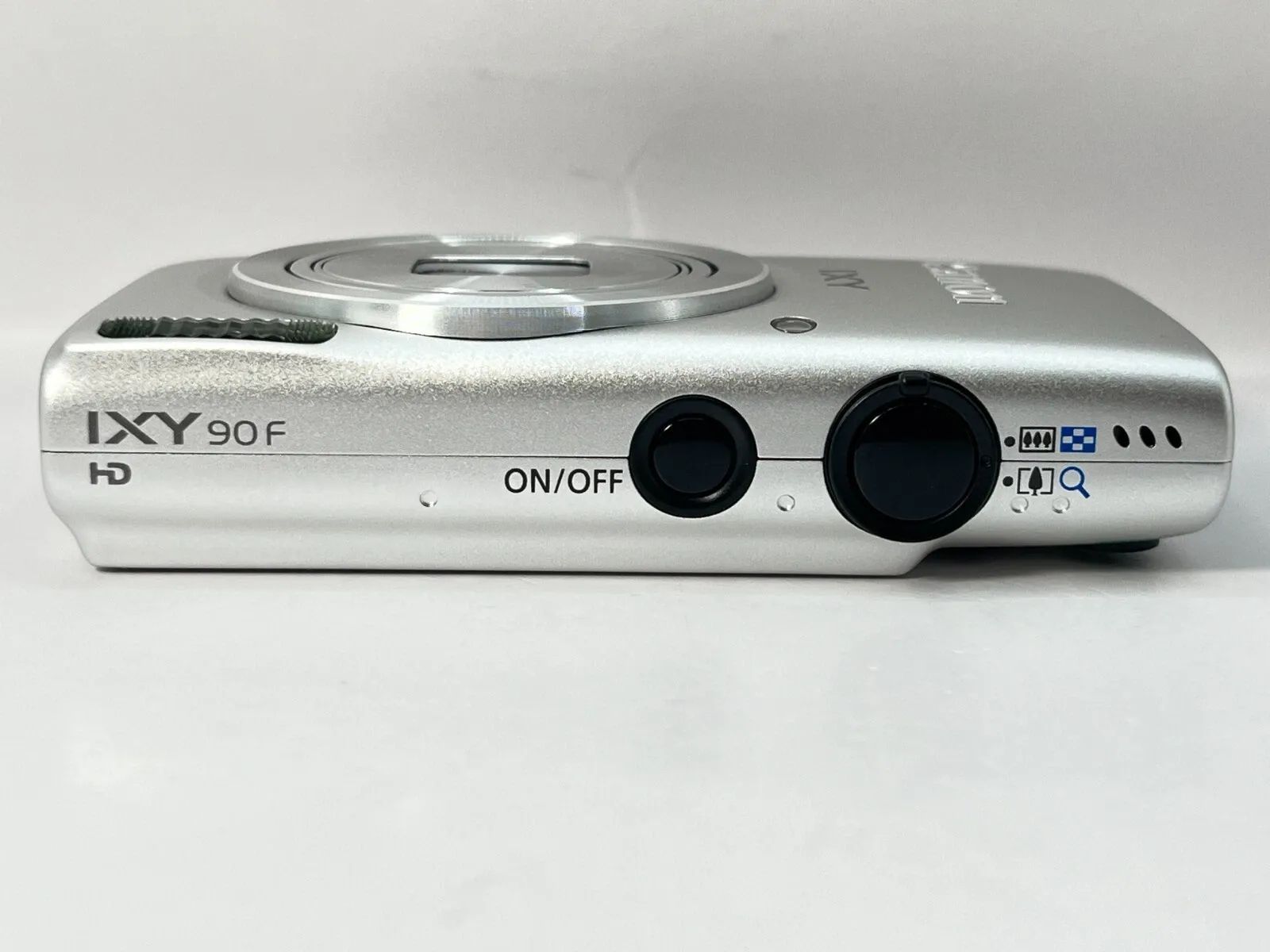 セール 美品 Canon IXY 90F シルバー コンパクトデジタルカメラ 動作