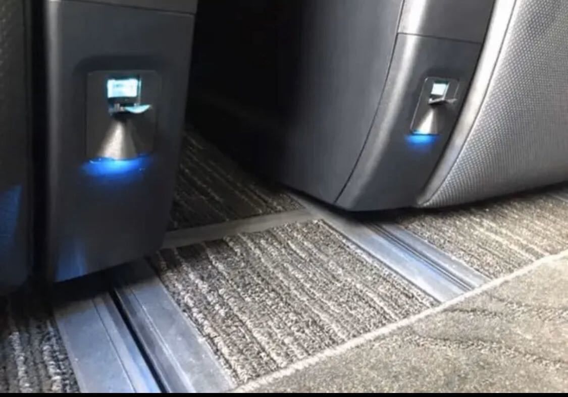 アルファード 購入 ヴェルファイア30系 2個セット増設USBポート パーツ