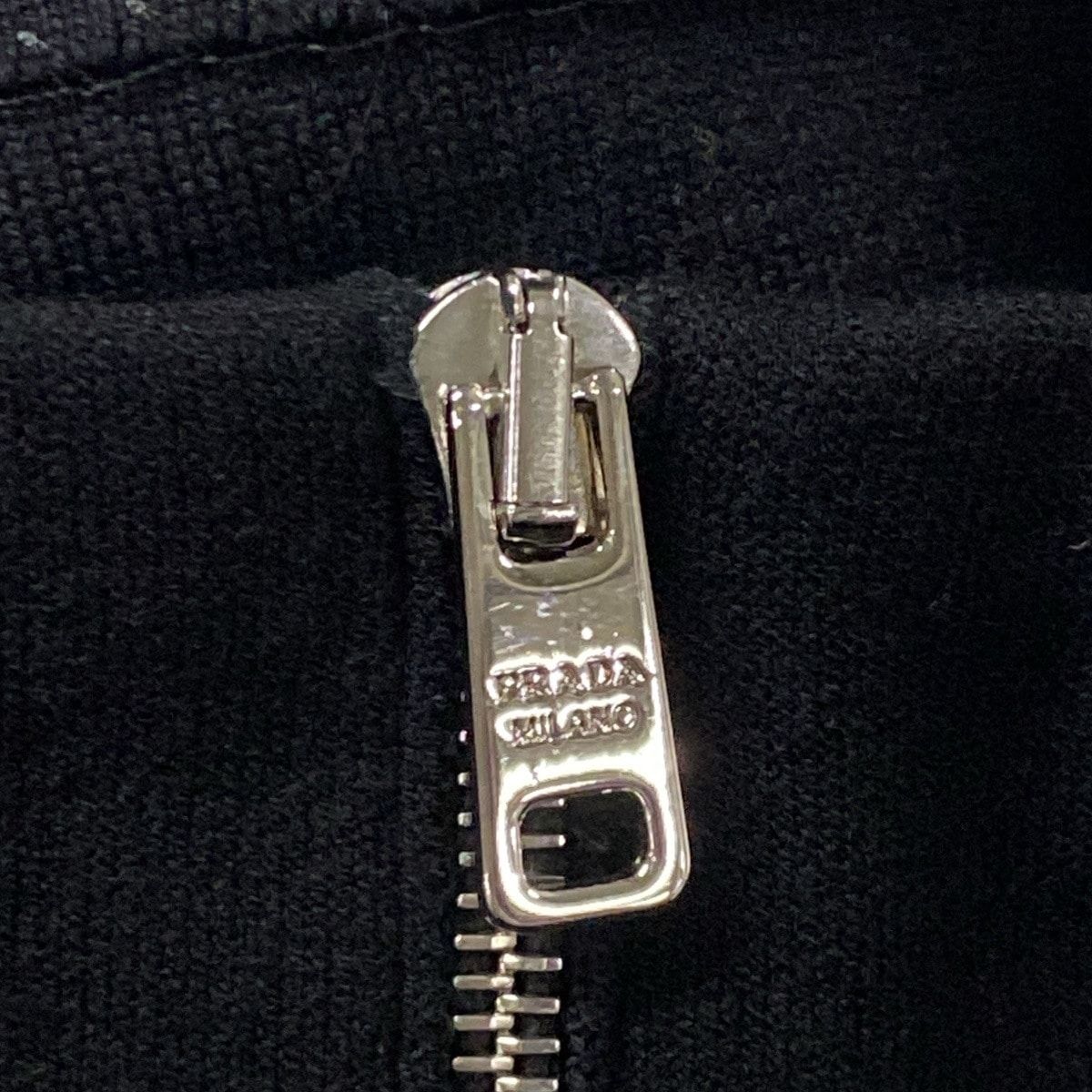 PRADA デニム ワンピース トライアングル ロゴ パッチ