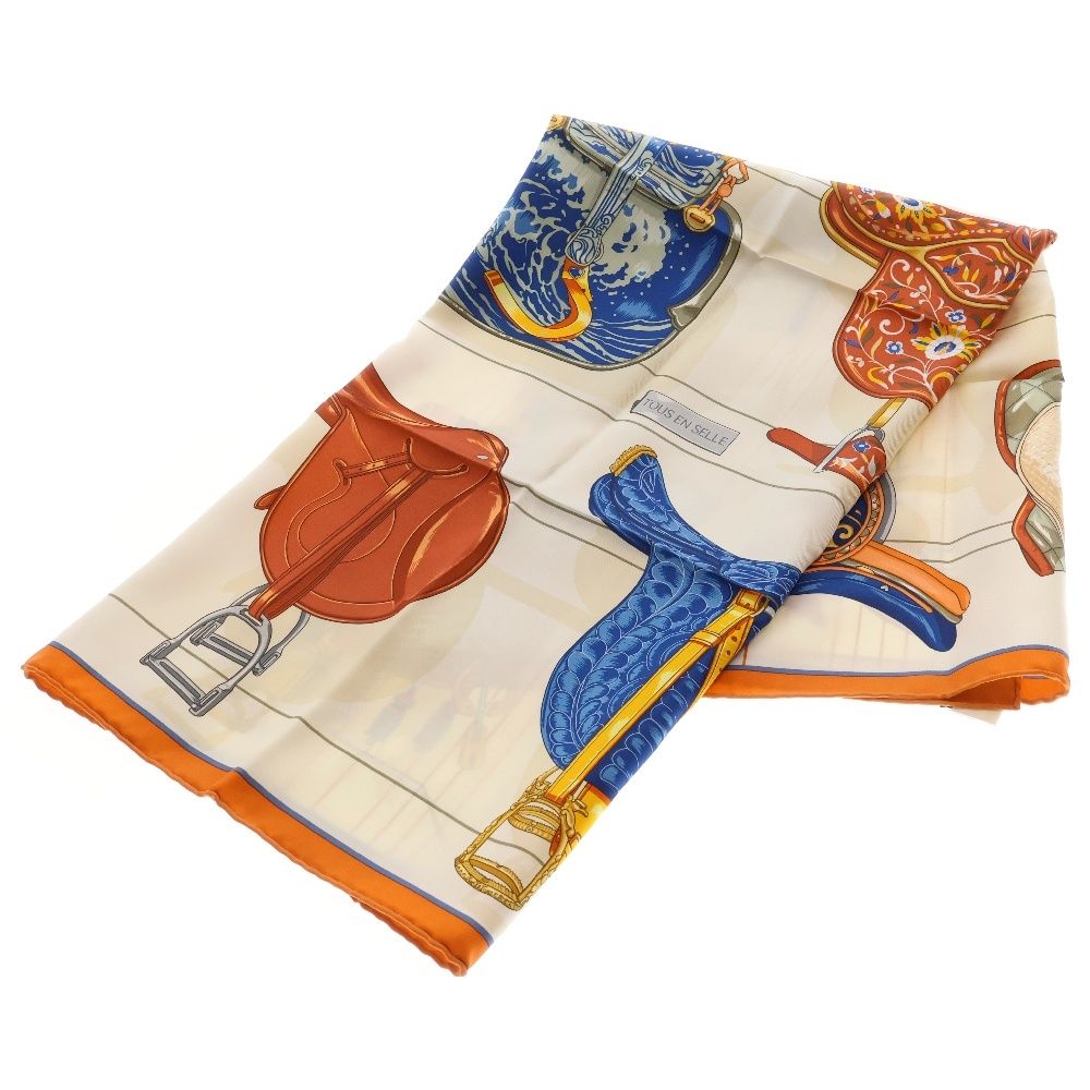 HERMES (エルメス) カレ90 TOUS EN SELLE すべては鞍の中に ホワイト