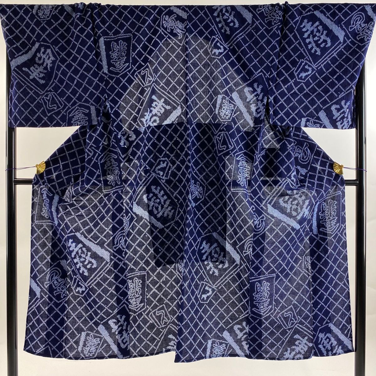 男着物 身丈139cm 裄丈75cm S 絞り浴衣 駒 菱 濃紺 綿 美品 名品 【中古】
